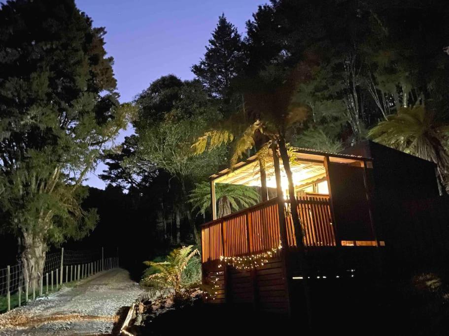 Bush Cabin Your Own Place Stunning Views เทามารูนูอิ ภายนอก รูปภาพ