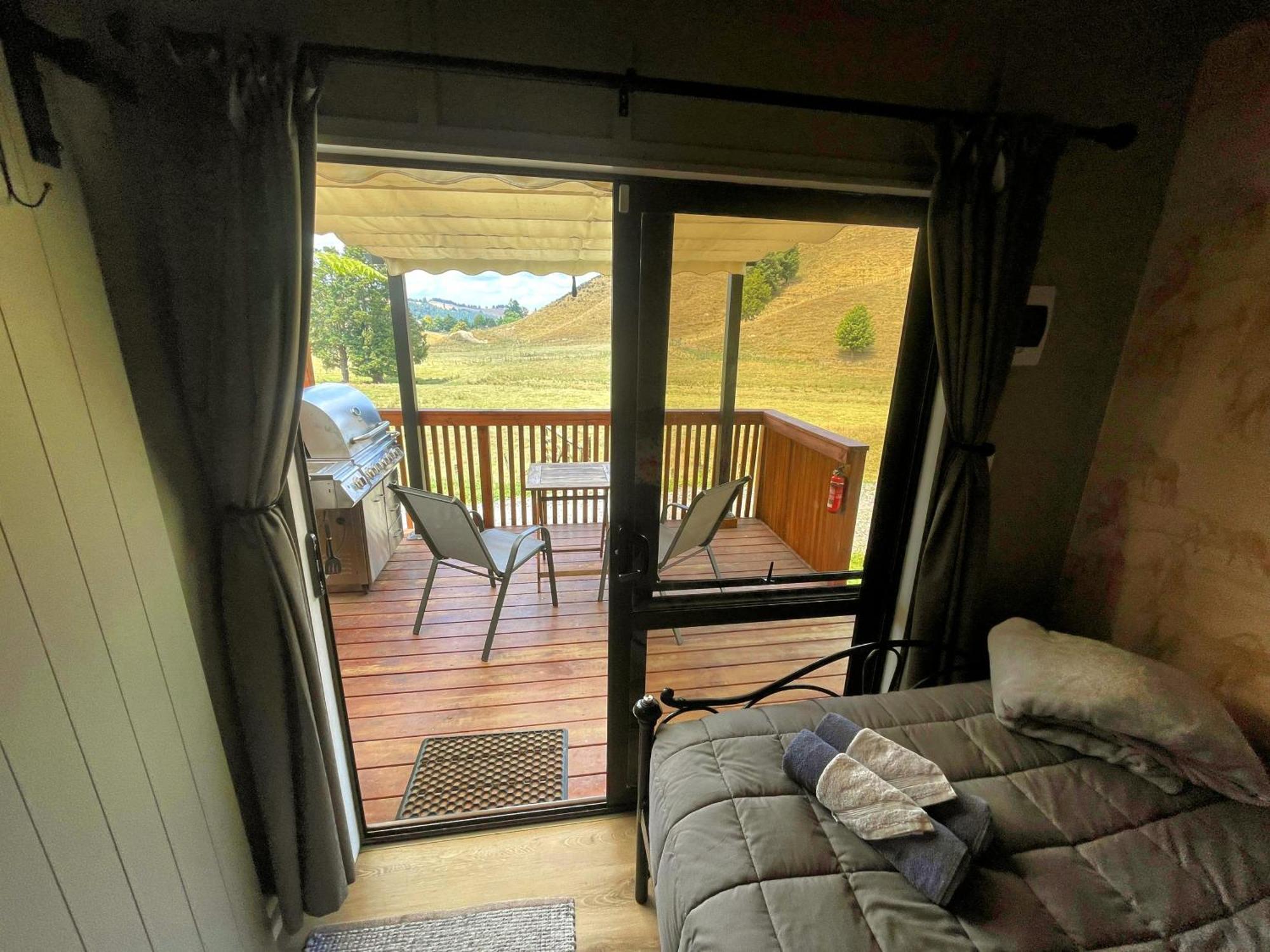 Bush Cabin Your Own Place Stunning Views เทามารูนูอิ ภายนอก รูปภาพ